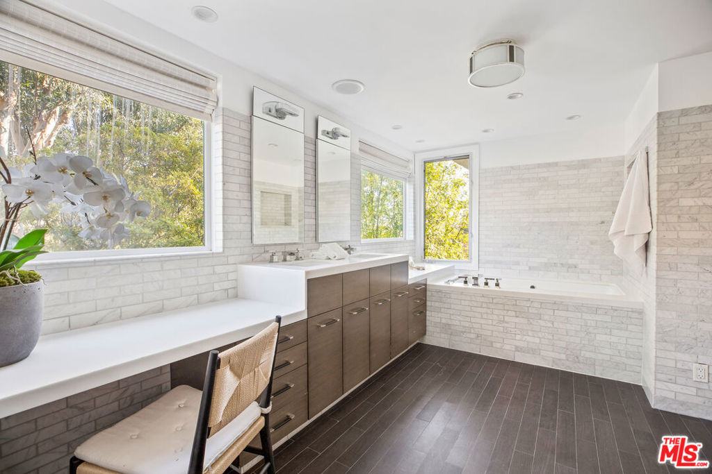 MLS #26866275 image #8