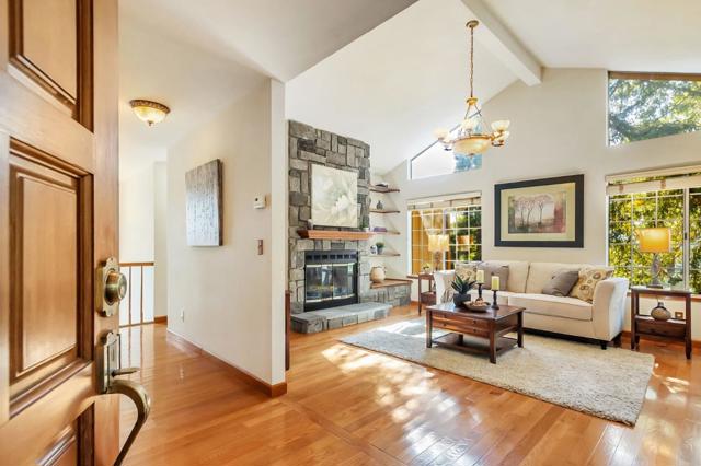 143 Viki Court, Scotts Valley CA: https://media.crmls.org/mediaz/9954f3cc-8446-49c1-8ece-81edd1638d30.jpg