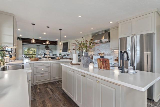 Detail Gallery Image 13 of 49 For 2187 Mil Sorpresas Dr, Fallbrook,  CA 92028 - 4 Beds | 4 Baths