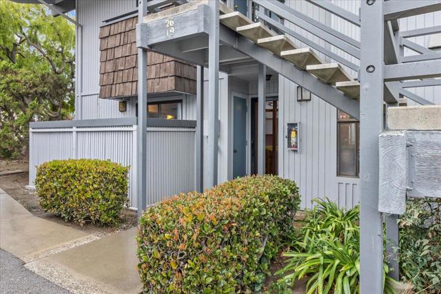 166 Kern Street, Salinas CA: https://media.crmls.org/mediaz/995559fa-0b5b-4c4e-a459-bc1274162a1e.jpg