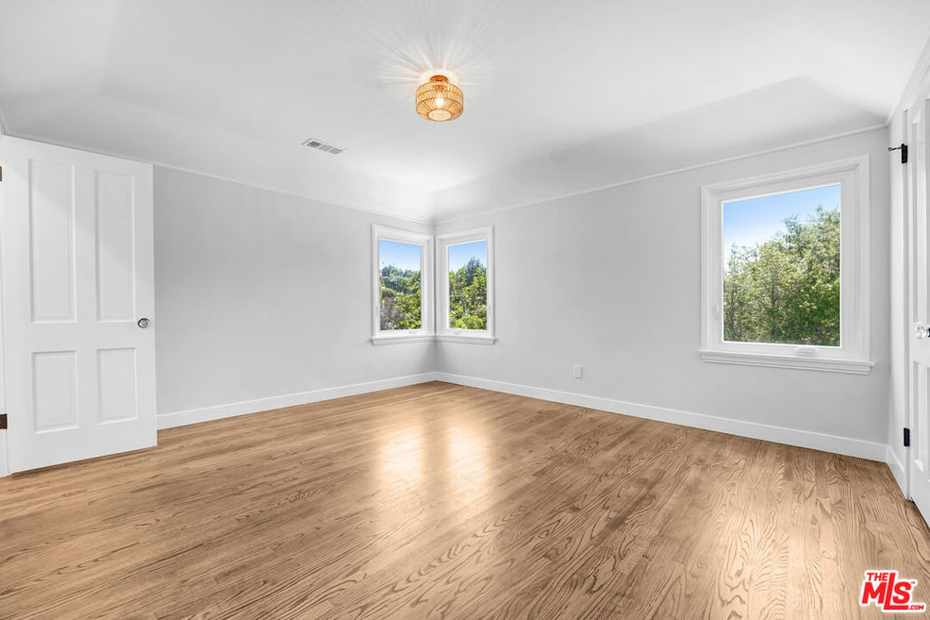 MLS #26831643 image #21