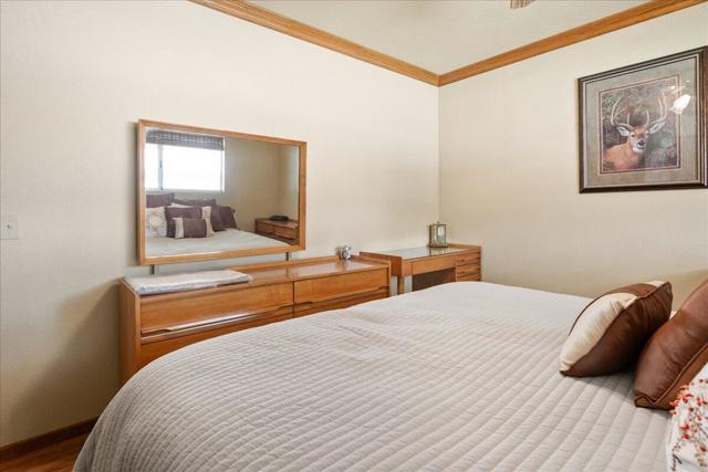 1101 W Country Club Boulevard, Big Bear CA: https://media.crmls.org/mediaz/9955bdb8-7bc4-414d-a8d7-37483091d11a.jpg