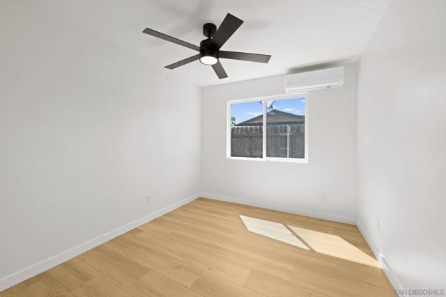 9117 Heatherdale St, Santee CA: https://media.crmls.org/mediaz/99566d49-6eaa-4922-9ecd-701ec3a01634.jpg