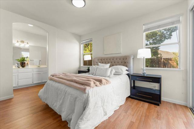 45 Diggins Drive, Folsom CA: https://media.crmls.org/mediaz/99577261-ded8-47fe-a4b3-52dcb1c1c973.jpg