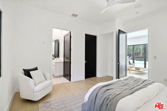 4261 Temma Court, Calabasas CA: https://media.crmls.org/mediaz/9957eb29-d008-43bf-ac5b-d6a6709d85c2.jpg