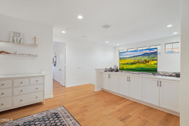 Detail Gallery Image 17 of 51 For 263 Wisteria St, Fillmore,  CA 93015 - 5 Beds | 3/1 Baths