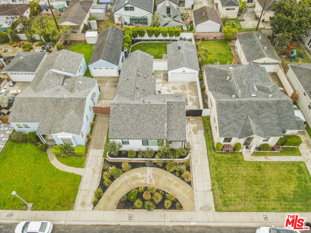 7868 Naylor Avenue, Los Angeles CA: https://media.crmls.org/mediaz/99589dce-2ce4-4215-be7f-d7732e1f8a85.jpg