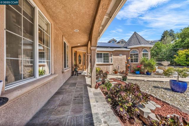 18127 Madison Ave, Castro Valley CA: https://media.crmls.org/mediaz/9958a127-99b3-46e1-a2b6-19591672d38b.jpg