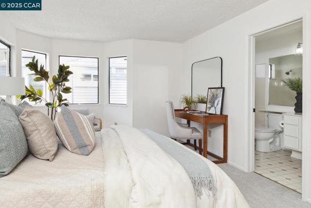 23 Shepardson Ln, Alameda CA: https://media.crmls.org/mediaz/995920e6-384d-439c-a302-88845d03a5de.jpg
