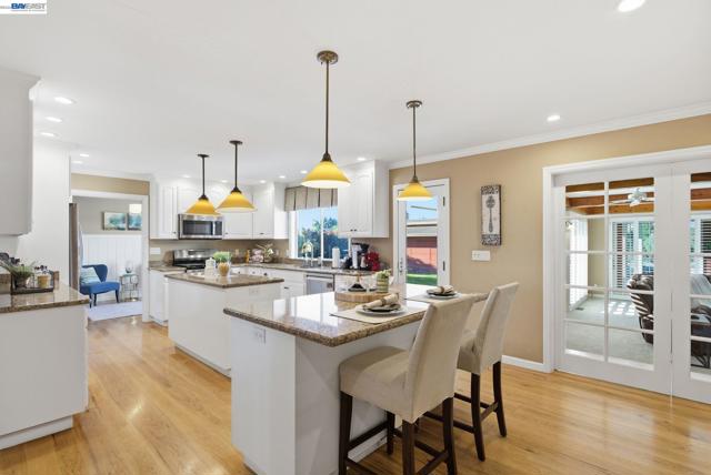 Image 7 of 54 For 2680 Marina Ave.