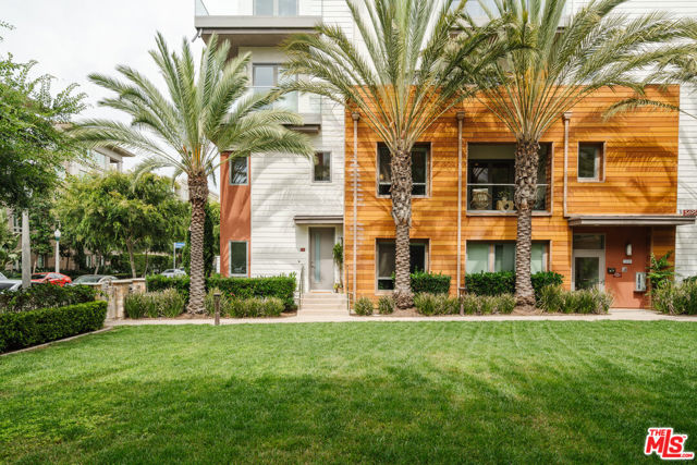 5695 Goldeneye Drive, 1 photo 2