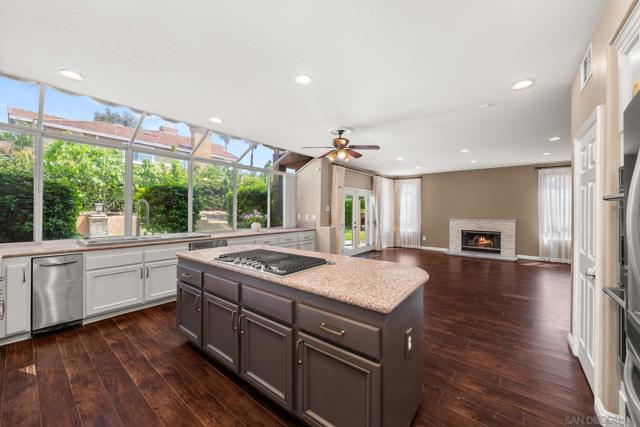 14058 Pearson CT, Rancho Cucamonga CA: https://media.crmls.org/mediaz/995b7835-611d-4cf4-a20d-05e69f7b3176.jpg