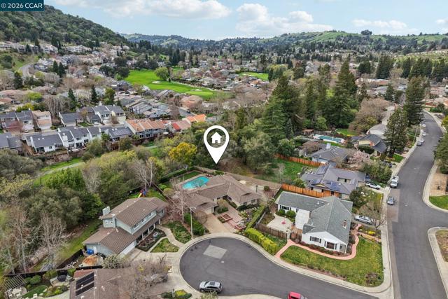 Image 39 of 44 For 34 Sherwood Ct