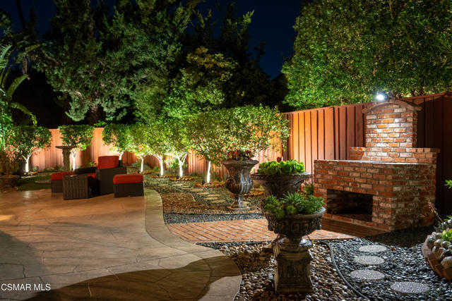 1694 Margate Place, Westlake Village CA: https://media.crmls.org/mediaz/995c960d-aba6-494e-b605-aea6750b9fa1.jpg