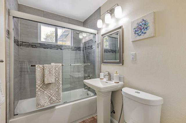 2806 Ruth Court, Santa Clara CA: https://media.crmls.org/mediaz/995cca5c-5bfe-4645-a5a0-3e57fb641ad6.jpg