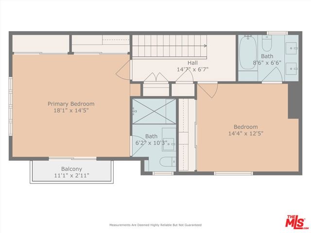 737 Pier Avenue, Santa Monica CA: https://media.crmls.org/mediaz/995db0ec-b1ce-464a-95b4-3aff382177f3.jpg