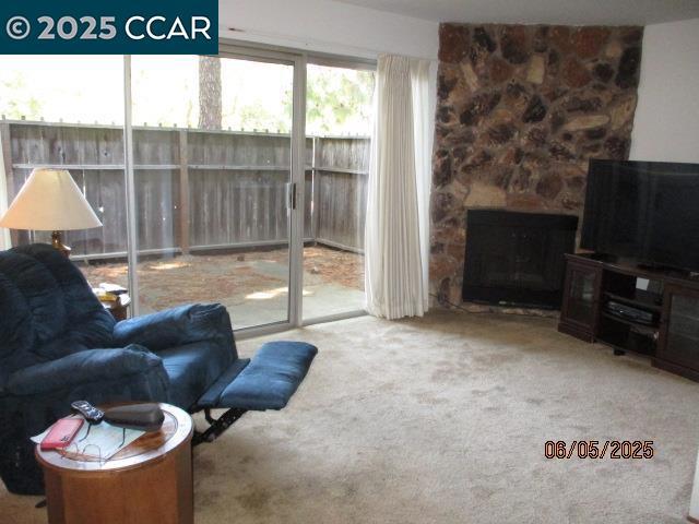 1894 Cannon Dr, Walnut Creek CA: https://media.crmls.org/mediaz/995f1a97-b565-4869-998d-3be8fd282419.jpg