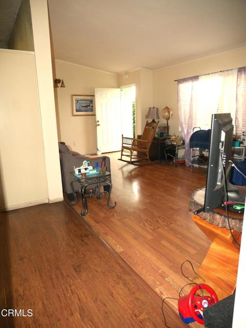 397 Hupa Street, Ventura CA: https://media.crmls.org/mediaz/995f825a-48a2-495a-896b-181e4543ca9a.jpg