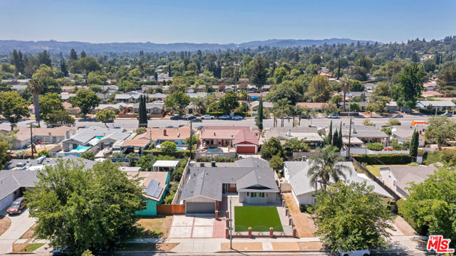 24114 Gilmore Street, West Hills CA: https://media.crmls.org/mediaz/99600118-0b84-4cbb-80a2-1df53764486b.jpg