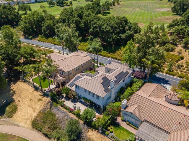 2316 Club Drive, Gilroy CA: https://media.crmls.org/mediaz/9960efd8-10df-4761-970b-956f9d4c23ab.jpg