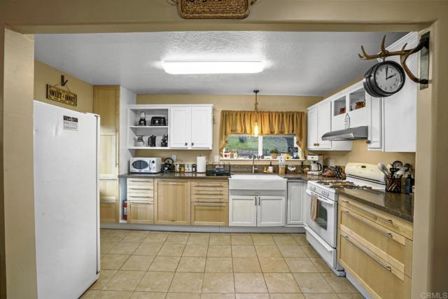 Detail Gallery Image 16 of 27 For 1260 Banner View Dr, Julian,  CA 92036 - 3 Beds | 1/1 Baths
