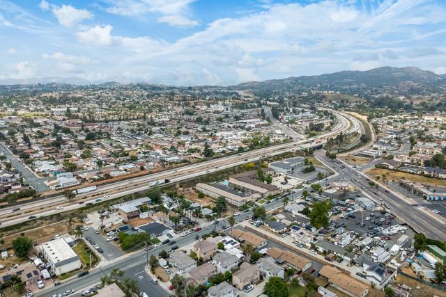 1386 E Madison Ave, El Cajon CA: https://media.crmls.org/mediaz/996106e1-09d4-472d-b686-93f9808d7d99.jpg