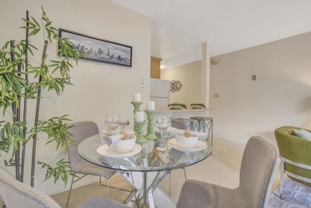 650 Alamo Court, Mountain View CA: https://media.crmls.org/mediaz/9962674f-52cb-4eed-b83e-abc0b748383f.jpg