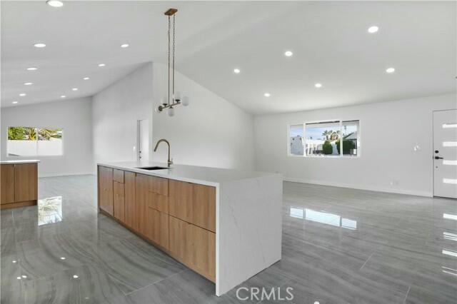 2802 E Venetia Road, Palm Springs CA: https://media.crmls.org/mediaz/9962b1fc-803f-46be-89cd-0f33117a5b7b.jpg