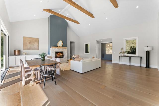 Detail Gallery Image 12 of 56 For 2747 via Del Robles, Fallbrook,  CA 92028 - 3 Beds | 3 Baths