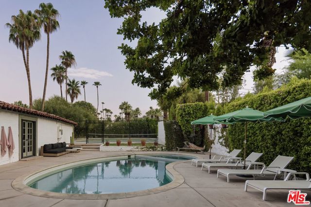 1907 S Mesa Drive, Palm Springs CA: https://media.crmls.org/mediaz/9963bc39-ac27-4a8a-b510-a1f7166b0fad.jpg