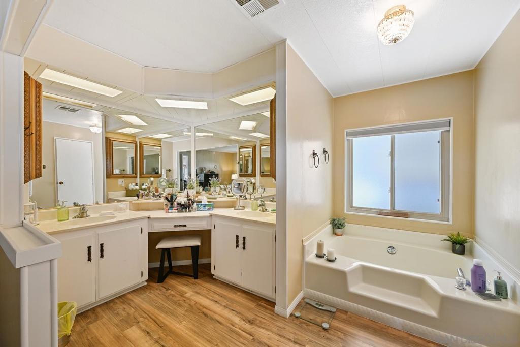 1195 La Moree Rd - photo 16