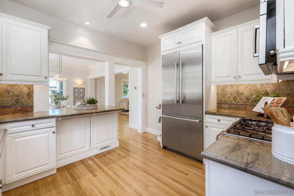3090 Hawthorn - photo 13