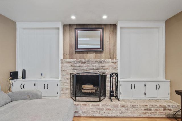 1301 3rd Street, Gilroy CA: https://media.crmls.org/mediaz/9965b55d-cee1-456f-9732-79385fccb6d8.jpg