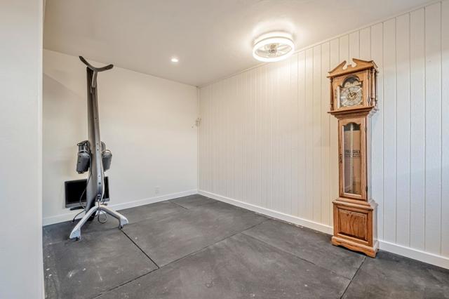 18 Linden Road, Watsonville CA: https://media.crmls.org/mediaz/99674467-3649-4795-9adc-bbfe033b20d3.jpg