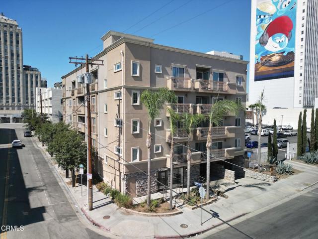 Detail Gallery Image 32 of 35 For 3855 Ingraham St #204,  Los Angeles,  CA 90005 - 3 Beds | 2 Baths