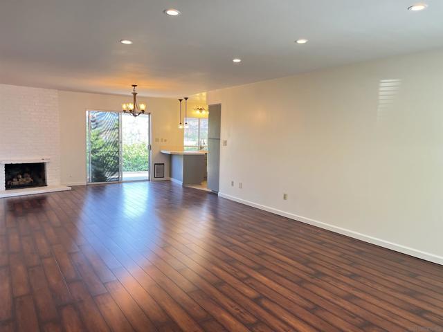 13343 Tarascan, Poway CA: https://media.crmls.org/mediaz/99675daa-268f-4adc-a32e-af1617a20b4e.jpg