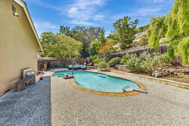 1741 Los Altos Drive, San Mateo CA: https://media.crmls.org/mediaz/99676d10-e971-41d5-a96e-aba785a2e27c.jpg