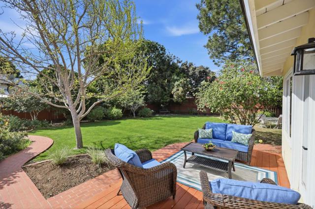 540 Country Club Lane, Coronado CA: https://media.crmls.org/mediaz/9969121d-cd42-4423-9697-f4be2f1ca493.jpg