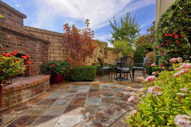 1329 Caminito Balada, La Jolla CA: https://media.crmls.org/mediaz/99697450-b81a-4c22-8b4d-889de2f43330.jpg