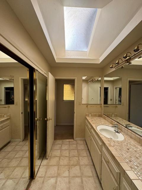 46 Morse Lane, Redwood City CA: https://media.crmls.org/mediaz/996a9bbd-e7c8-4181-ab92-e2b586ce7d5d.jpg