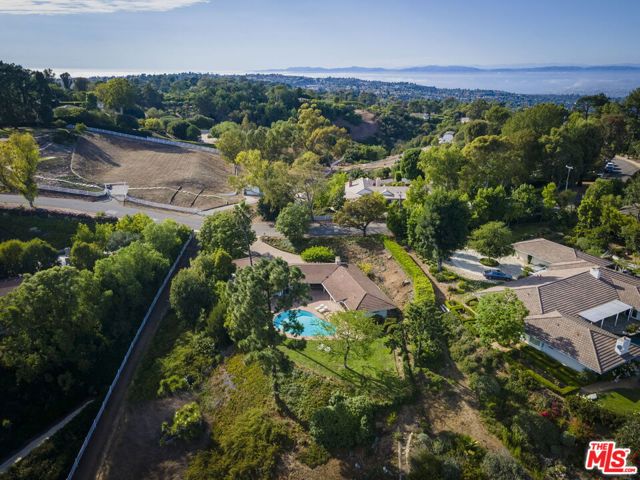 5 Caballeros Road, Rolling Hills, California 90274, 2 Bedrooms Bedrooms, ,3 BathroomsBathrooms,Residential,Sold,Caballeros,25585033