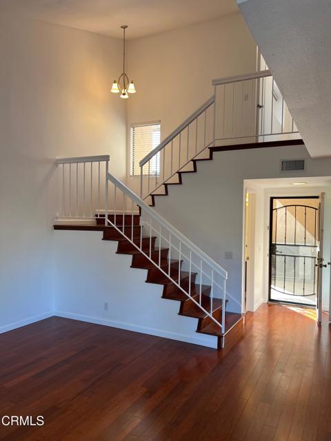 Detail Gallery Image 10 of 27 For 835 Sandberg Ln #142,  Ventura,  CA 93003 - 3 Beds | 2/1 Baths