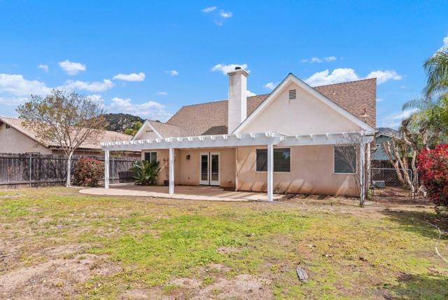 13222 Whitewater Dr, Poway CA: https://media.crmls.org/mediaz/996cfca2-45c0-4733-869a-593c989649b7.jpg