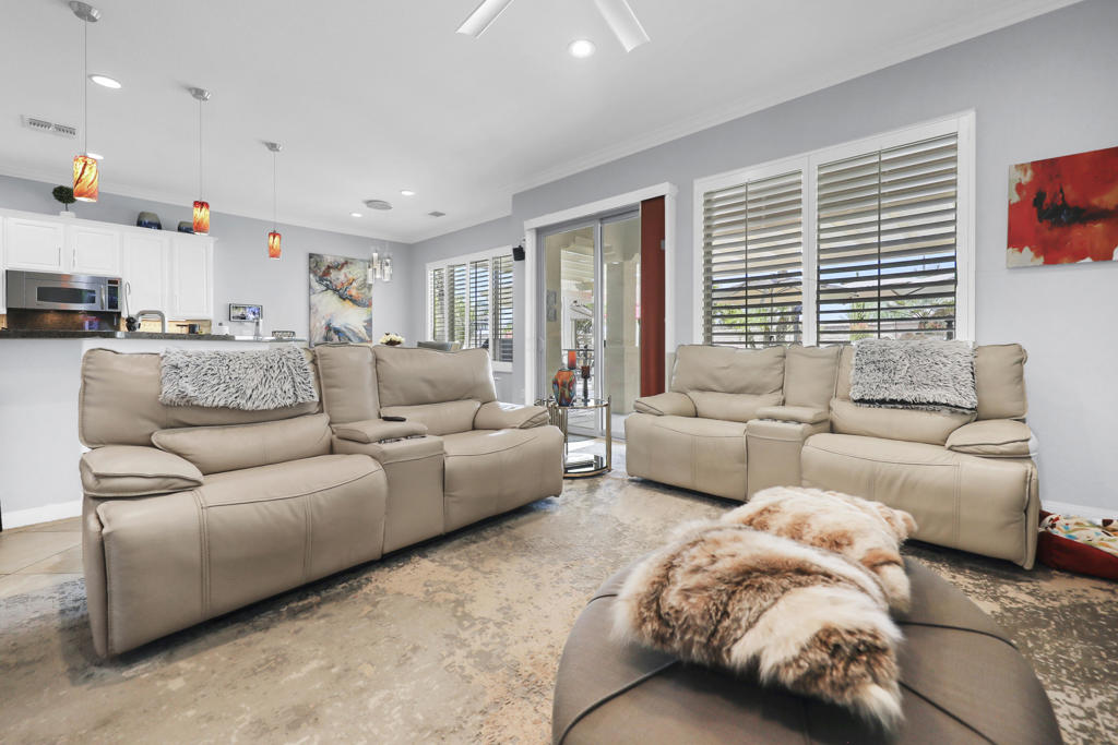 MLS #219149338DA image #7