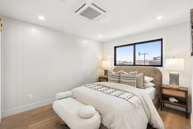 720 Nantasket Ct, San Diego CA: https://media.crmls.org/mediaz/996d9713-d39f-4e46-a448-b3dd6c97b61f.jpg