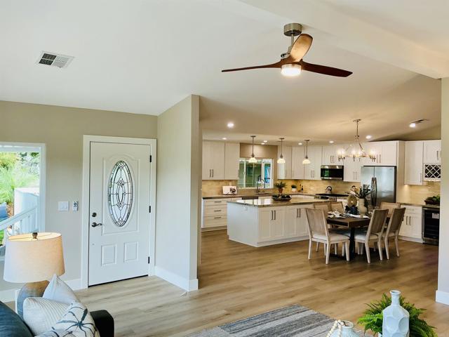 3445 Don Ortega Drive, Carlsbad CA: https://media.crmls.org/mediaz/996e4360-8404-41c7-be71-d541d71d5c6d.jpg