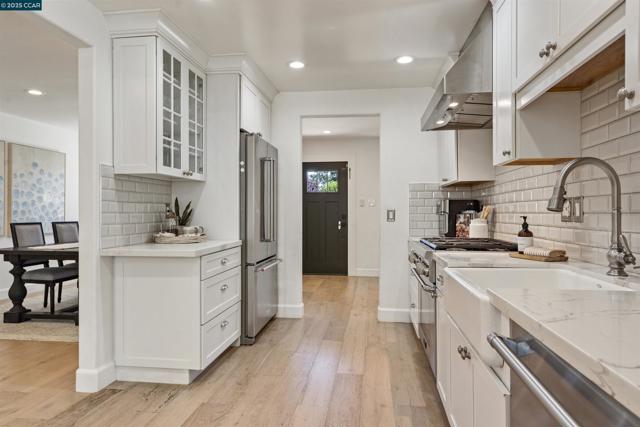 273 Valle Vista Dr, Danville CA: https://media.crmls.org/mediaz/996e8c9a-3814-431f-a893-e55893561f9f.jpg