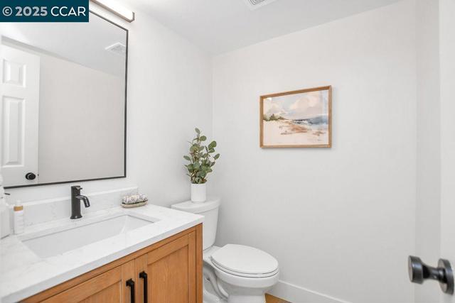 959 Redwood Dr, Danville CA: https://media.crmls.org/mediaz/9970390c-9a53-4ff2-b025-ec6f33c47c37.jpg