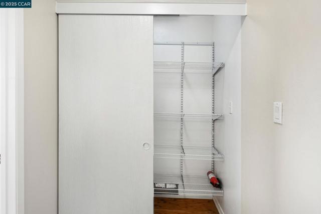 1435 Bel Air Dr, Concord CA: https://media.crmls.org/mediaz/99709407-d680-470f-8914-5996cd4a0d8b.jpg