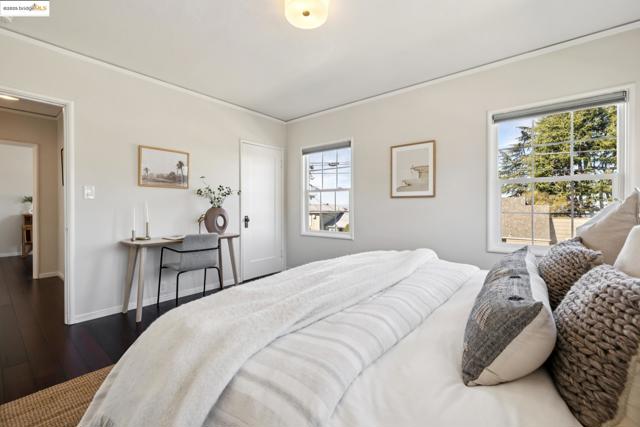 4701 Kaphan Ave, Oakland CA: https://media.crmls.org/mediaz/9970b99d-e753-47db-be8f-68a906ab2822.jpg